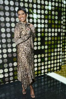 Tamron Hall feet photo thumbnail