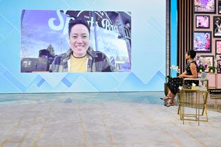 Tamron Hall feet photo thumbnail