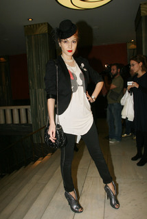 Tamta feet photo 11