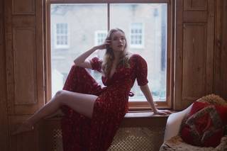 Tamzin Merchant feet photo 4