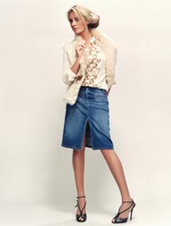 Tamzin Outhwaite feet photo thumbnail