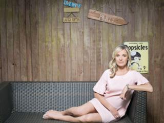 Tamzin Outhwaite feet photo thumbnail