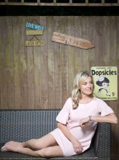 Tamzin Outhwaite feet photo thumbnail