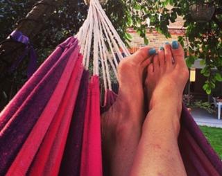 Tamzin Outhwaite feet photo thumbnail