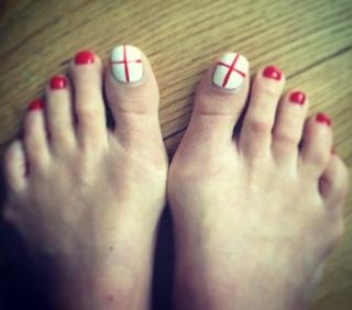 Tamzin Outhwaite feet photo thumbnail