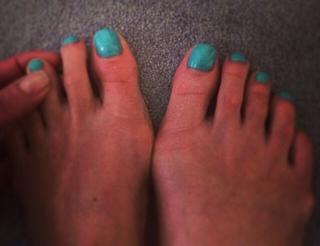 Tamzin Outhwaite feet photo thumbnail