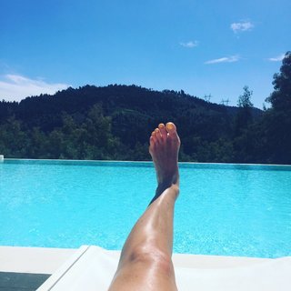 Tamzin Outhwaite feet photo thumbnail