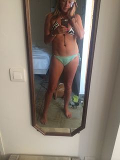 Tamzin Outhwaite feet photo thumbnail