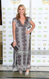 Tamzin Outhwaite feet photo thumbnail