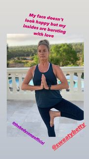 Tamzin Outhwaite feet photo thumbnail