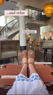 Tamzin Outhwaite feet photo thumbnail