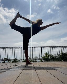 Tamzin Outhwaite feet photo thumbnail