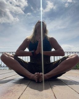 Tamzin Outhwaite feet photo thumbnail