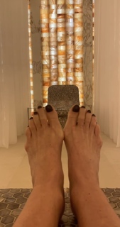 Tamzin Outhwaite feet photo thumbnail