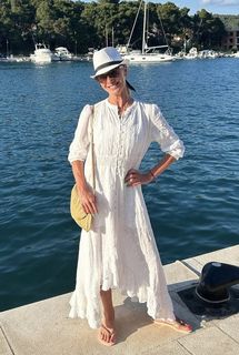 Tamzin Outhwaite feet photo thumbnail