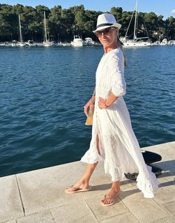 Tamzin Outhwaite feet photo thumbnail