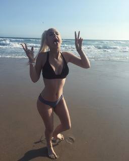 Tana Mongeau feet photo thumbnail
