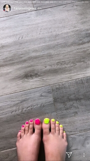 Tana Mongeau feet photo thumbnail