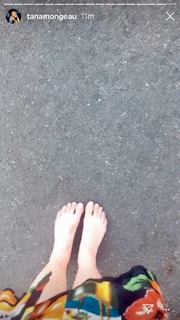 Tana Mongeau feet photo thumbnail