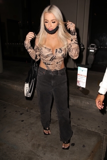 Tana Mongeau feet photo thumbnail