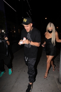 Tana Mongeau feet photo thumbnail