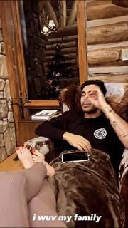 Tana Mongeau feet photo thumbnail
