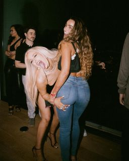 Tana Mongeau feet photo thumbnail