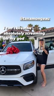 Tana Mongeau feet photo thumbnail