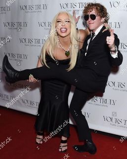 Tana Mongeau feet photo thumbnail