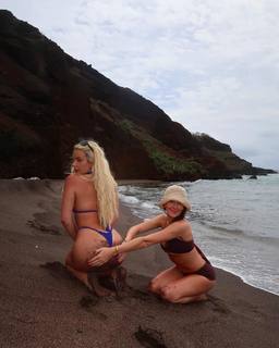Tana Mongeau feet photo thumbnail
