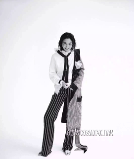 Tang Wei feet photo thumbnail