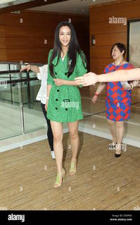 Tang Wei feet photo thumbnail