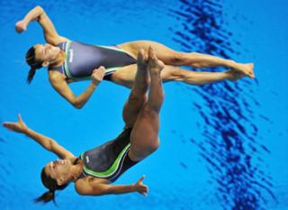 Tania Cagnotto feet photo thumbnail