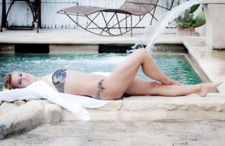 Tania Cagnotto feet photo thumbnail