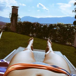 Tania Cagnotto feet photo thumbnail