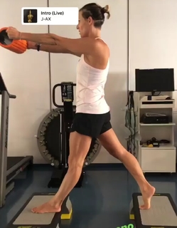 Tania Cagnotto feet photo thumbnail