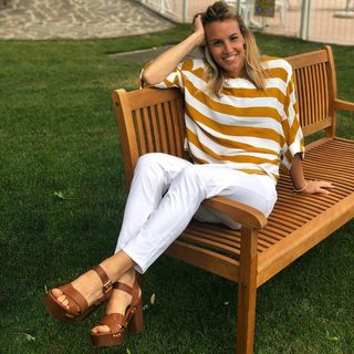 Tania Cagnotto feet photo thumbnail