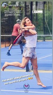 Tania Cagnotto feet photo thumbnail