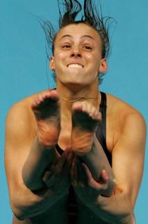 Tania Cagnotto feet photo thumbnail