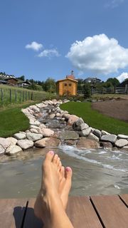 Tania Cagnotto feet photo thumbnail