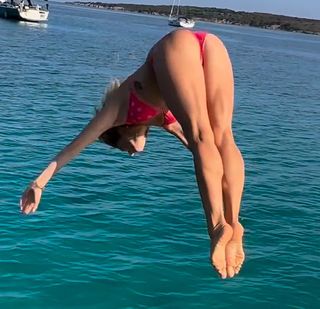 Tania Cagnotto feet photo 10