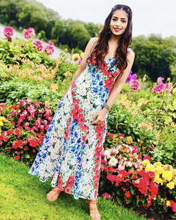 Tania feet photo thumbnail