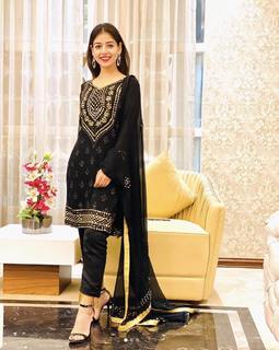 Tania feet photo thumbnail