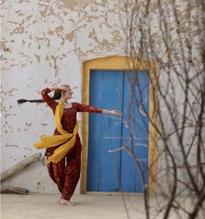 Tania feet photo thumbnail