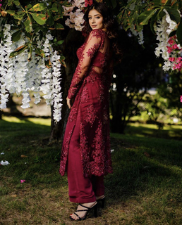 Tania feet photo thumbnail