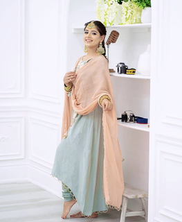 Tania feet photo thumbnail