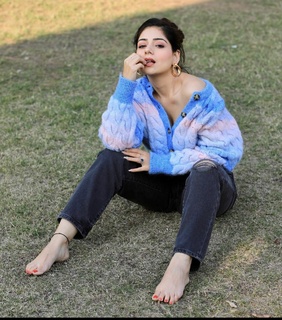 Tania feet photo thumbnail