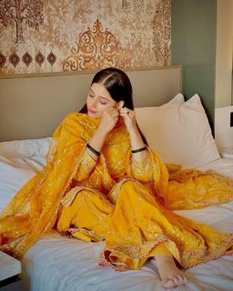 Tania feet photo thumbnail