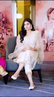 Tania feet photo thumbnail