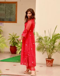 Tania feet photo thumbnail